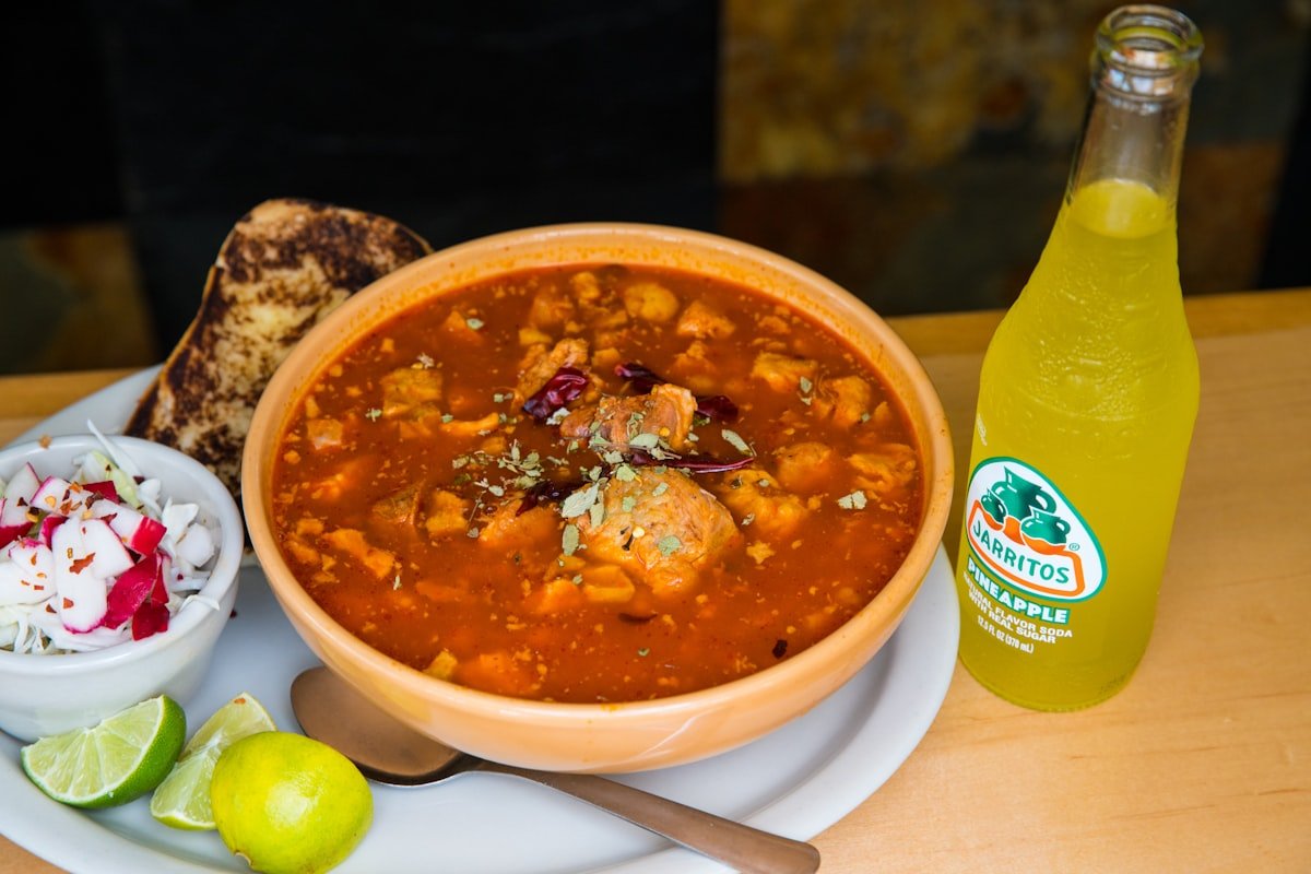 Pozole verde de hongos